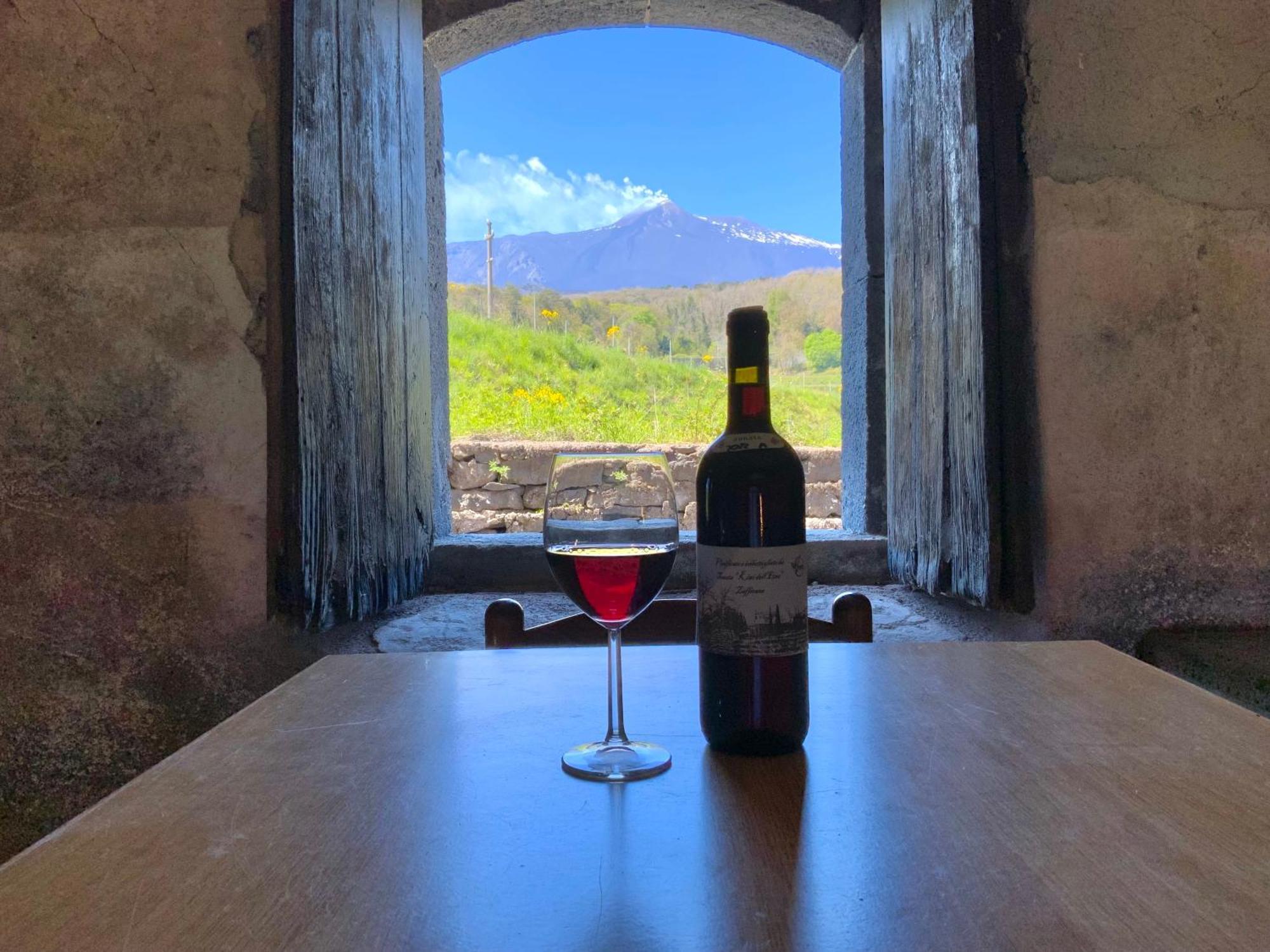 Tenuta Kiwi Dell'Etna 米罗 外观 照片